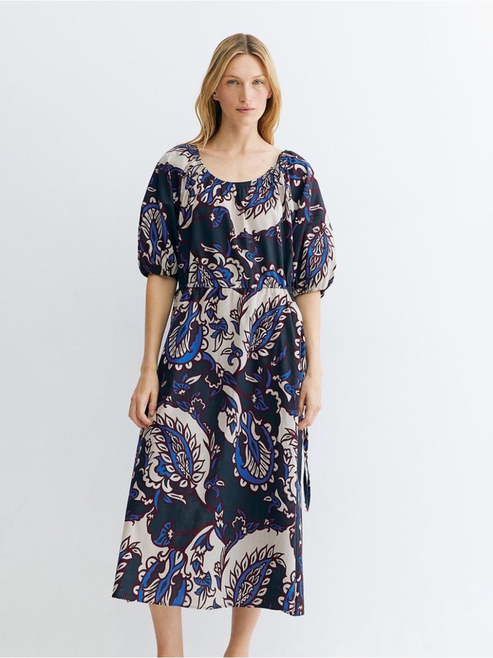 NWT! H&M Navy and Cream Paisley Puff-Sleeve Midi Dress